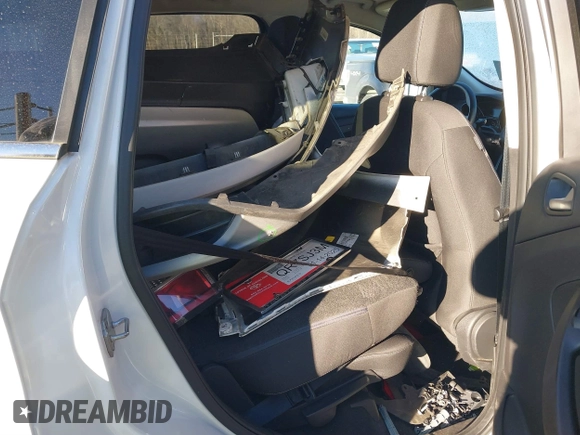 2017 Ford Escape SE z VIN 1FMCU0GD5HUB35744, wystawiony jako IAAI lot #41389972 z przebiegiem 171 623 mil mil oraz . Historia ofert i sprzedaży dostępna na DreamBid. Obrazek 8.