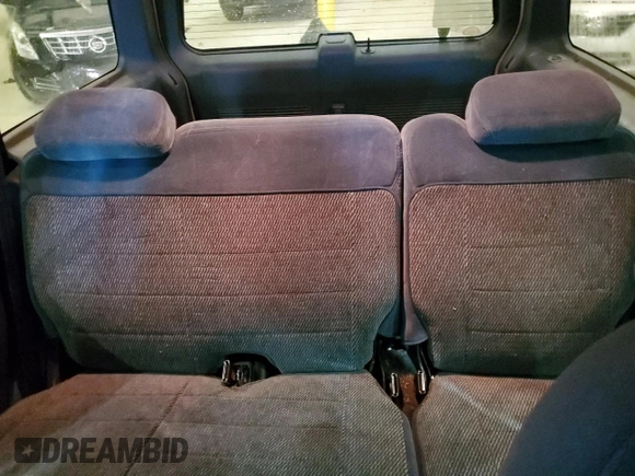 1995 Ford Explorer Eddie Bauer с VIN 1FMDU34X8SUA46374, выставлен на аукционе Copart как лот 43760355 с пробегом 157 174 миль миль и На запчасти • Non repairable. История ставок и продаж доступна на DreamBid. Изображение 10.