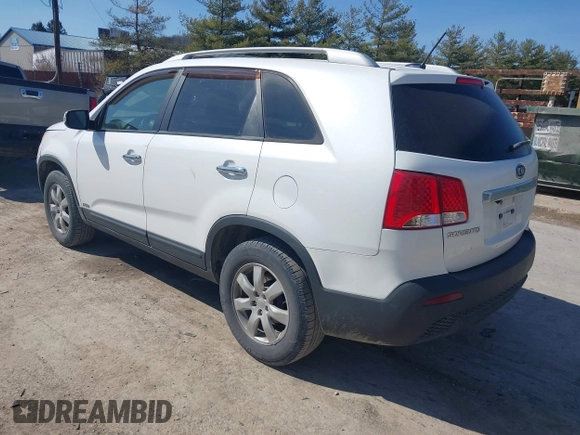 2011 Kia Sorento LX with VIN 5XYKTDA10BG072702, listed as a IAAI auction lot 41762573 with 142,937 mi miles. Bid and sale history available at carsss.com. Image 3.