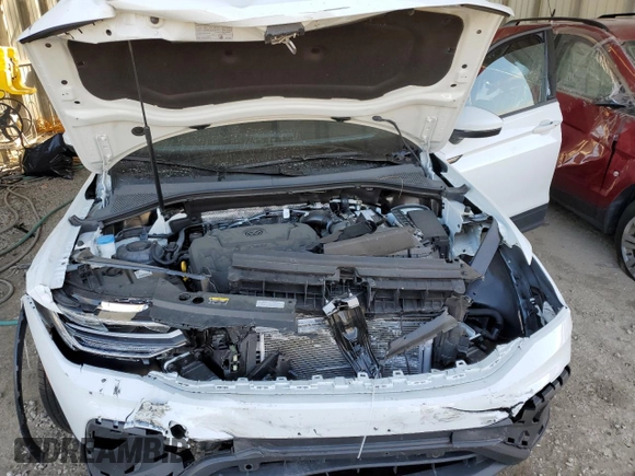 2024 Volkswagen Tiguan S с VIN 3VVFB7AX7RM046672, выставлен на аукционе Copart как лот 86002274 с пробегом 15 211 миль миль и Списание • Salvage title. История ставок и продаж доступна на DreamBid. Изображение 12.