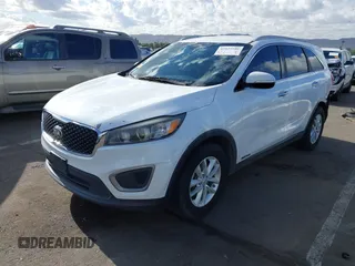 2016 Kia Sorento LX with VIN 5XYPGDA59GG089745, listed as a IAAI auction lot 42029580 with 133,542 mi miles. Bid and sale history available at carsss.com. Image 2.