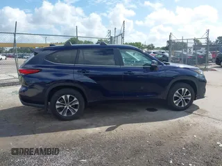 2023 Toyota Highlander L with VIN 5TDKDRBH5PS039744, listed as a IAAI auction lot 42776603 with 15,840 mi miles and . Bid and sale history available at DreamBid. Image 13.