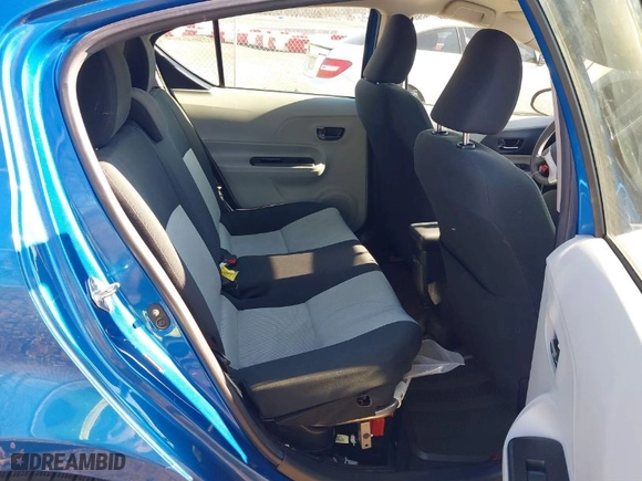 2014 Toyota Prius c One with VIN JTDKDTB30E1574346, listed as a IAAI auction lot 41756182 with 187,631 mi miles. Bid and sale history available at carsss.com. Image 8.