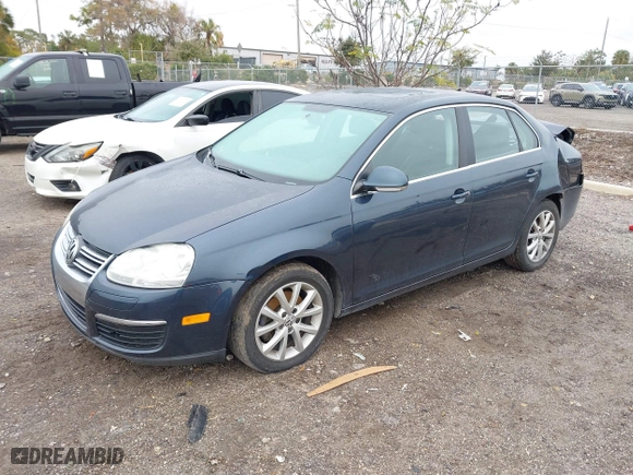 2010 Volkswagen Jetta Sedan Limited with VIN 3VWRX7AJ0AM009019, listed as a IAAI auction lot 41413050 with 164,752 mi miles. Bid and sale history available at carsss.com. Image 17.