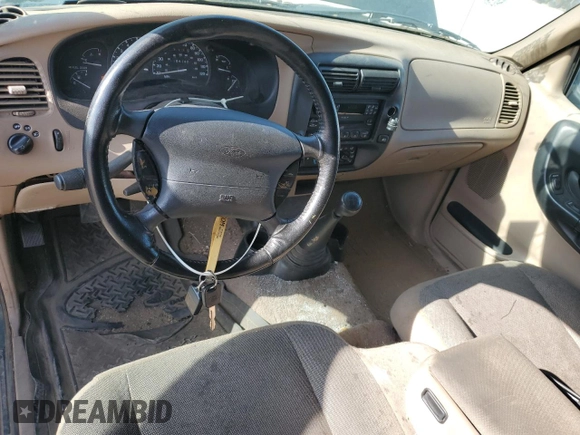 2000 Ford Ranger XL with VIN 1FTYR14V3YPB08927, listed as a Copart auction lot 56539685 with 104,142 mi miles and Clean Title. Bid and sale history available at DreamBid. Image 8.