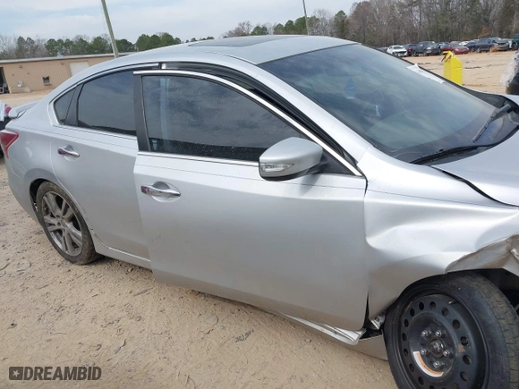 2013 Nissan Altima 3.5 SL with VIN 1N4BL3AP5DC162522, listed as a IAAI auction lot 41684332 with 161,423 mi miles. Bid and sale history available at carsss.com. Image 13.