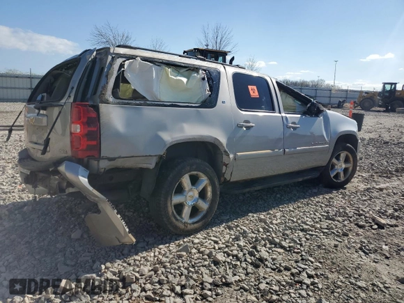 2007 Chevrolet Suburban LT with VIN 1GNFK16397J218901, listed as a Copart auction lot 55695095 with 301,359 mi miles and Non Repairable. Bid and sale history available at DreamBid. Image 3.