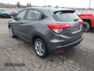 2021 Honda HR-V LX with VIN 3CZRU6H38MM723587, listed as a IAAI auction lot 41749519 with 38,211 mi miles. Bid and sale history available at carsss.com. Image 3.