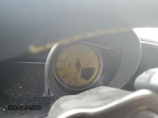 2015 Ferrari 458 Italia Speciale z VIN ZFF75VFA5F0211945, wystawiony jako Copart lot #52176114 z przebiegiem Nie podano mil oraz Nie do naprawy. Historia ofert i sprzedaży dostępna na DreamBid. Obrazek 9.
