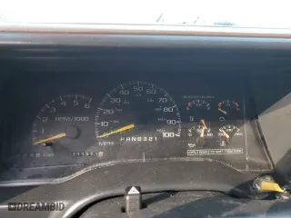 1997 Chevrolet Tahoe with VIN 1GNEK13R8VJ372825, listed as a Copart auction lot 47395435 with 211,491 mi miles and Salvage Title. Bid and sale history available at carsss.com. Image 9.