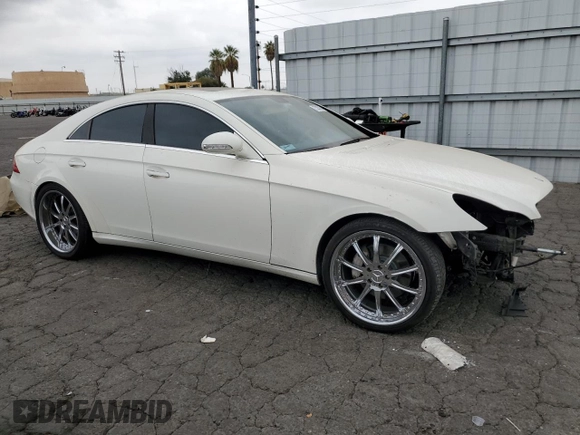 2006 Mercedes-Benz CLS-Class with VIN WDDDJ75X76A060959, listed as a Copart auction lot 75357804 with 258,051 mi miles and Salvage Title. Bid and sale history available at carsss.com. Image 4.