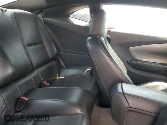 2011 Chevrolet Camaro 2LT z VIN 2G1FC1EDXB9121784, wystawiony jako Copart lot #59096015 z przebiegiem 126 313 mil mil oraz Szkoda całkowita • Salvage title. Historia ofert i sprzedaży dostępna na DreamBid. Obrazek 10.