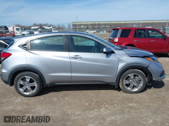 2022 Honda HR-V LX with VIN 3CZRU6H32NM736398, listed as a IAAI auction lot 41859975 with 17,573 mi miles. Bid and sale history available at carsss.com. Image 13.