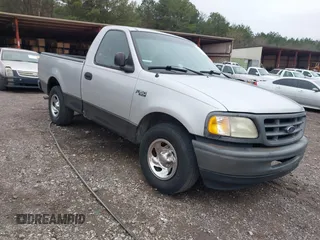 2002 Ford F-150 XL with VIN 1FTRF17292NB25345, listed as a IAAI auction lot 41616370 with 1 mi miles. Bid and sale history available at carsss.com. Image 1.