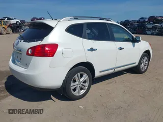 2013 Nissan Rogue S with VIN JN8AS5MT7DW029213, listed as a IAAI auction lot 41673052 with 179,970 mi miles and . Bid and sale history available at carsss.com. Image 4.
