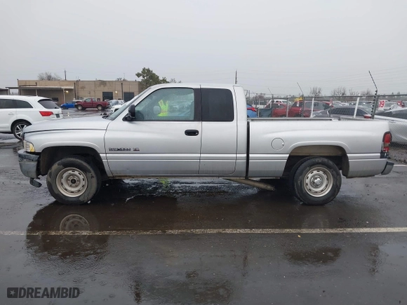 2001 Dodge Ram 1500 with VIN 1B7HC13Y51J559377, listed as a IAAI auction lot 41491299 with 192,046 mi miles. Bid and sale history available at carsss.com. Image 14.