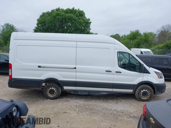 2020 Ford Transit Cargo with VIN 1FTBR3X83LKB51984, listed as a IAAI auction lot 42567147 with 209,178 mi miles and . Bid and sale history available at DreamBid. Image 13.