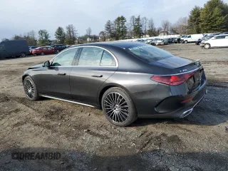 2024 Mercedes-Benz E-Class E 350 with VIN W1KLF4HB3RA054172, listed as a Copart auction lot 83309834 with 2,392 mi miles and Salvage Title. Bid and sale history available at carsss.com. Image 2.