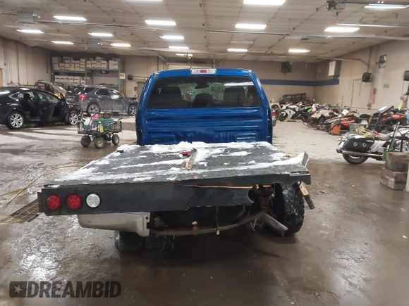 2011 Ford F-150 XL with VIN 1FTFX1EF0BFA16143, listed as a IAAI auction lot 41552315 with 76,063 mi miles. Bid and sale history available at carsss.com. Image 17.