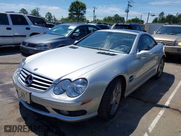 2005 Mercedes-Benz SL 500 z VIN WDBSK75F55F098924, wystawiony jako IAAI lot #42215237 z przebiegiem 211 102 mil mil oraz . Historia ofert i sprzedaży dostępna na DreamBid. Obrazek 2.