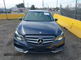 2014 Mercedes-Benz E 350 Sport with VIN WDDHF5KB8EA838247, listed as a IAAI auction lot 41425820 with 92,346 mi miles and . Bid and sale history available at DreamBid. Image 12.