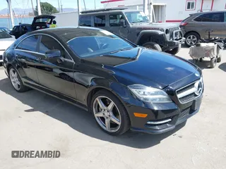 2014 Mercedes-Benz CLS 550 z VIN WDDLJ7DB4EA096883, wystawiony jako IAAI lot #41866615 z przebiegiem 68 886 mil mil oraz . Historia ofert i sprzedaży dostępna na DreamBid. Obrazek 1.