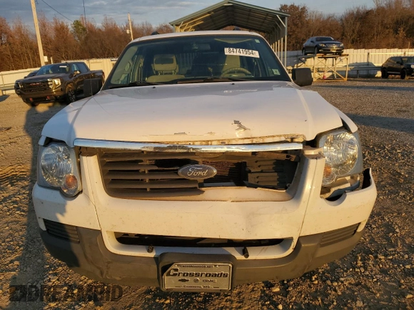 2006 Ford Explorer XLS with VIN 1FMEU62E16ZA01521, listed as a Copart auction lot 84741954 with 76,057 mi miles and Clean title. Bid and sale history available at DreamBid. Image 5.