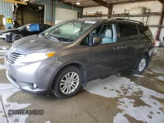 2017 Toyota Sienna XLE Auto Access Seat with VIN 5TDYZ3DC1HS820689, listed as a Copart auction lot 58625205 with 98,009 mi miles and Salvage title. Bid and sale history available at DreamBid. Image 1.