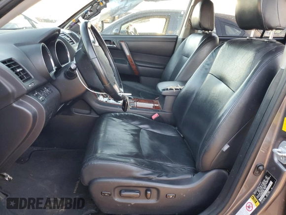 2011 Toyota Highlander Hybrid Limited with VIN JTEDC3EH0B2001578, listed as a Copart auction lot 83100324 with 269,200 mi miles and Salvage Title. Bid and sale history available at carsss.com. Image 7.