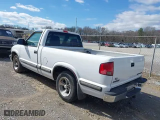 1998 Chevrolet S-10 with VIN 1GCCS1447WK260094, listed as a IAAI auction lot 41648784 with 173,562 mi miles. Bid and sale history available at carsss.com. Image 3.