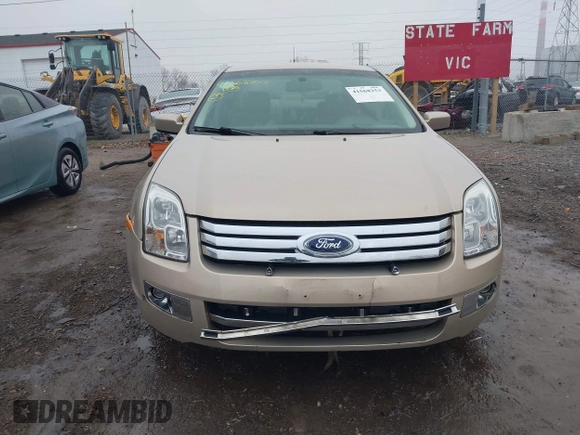 2008 Ford Fusion SEL with VIN 3FAHP08128R101909, listed as a IAAI auction lot 41568253 with 121,382 mi miles. Bid and sale history available at carsss.com. Image 12.