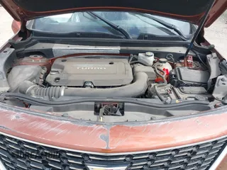 2019 Cadillac XT4 AWD Premium Luxury with VIN 1GYFZDR45KF183306, listed as a IAAI auction lot 42136598 with 44,657 mi miles and . Bid and sale history available at carsss.com. Image 10.