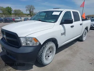 2017 Ram 1500 Express z VIN 1C6RR7KG1HS820322, wystawiony jako IAAI lot #42192578 z przebiegiem 155 574 mil mil oraz . Historia ofert i sprzedaży dostępna na DreamBid. Obrazek 17.