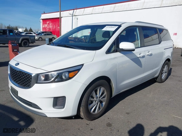 2015 Kia Sedona LX with VIN KNDMB5C1XF6075498, listed as a IAAI auction lot 41568062 with 67,601 mi miles. Bid and sale history available at carsss.com. Image 16.