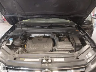 2020 Volkswagen Tiguan SE with VIN 3VV2B7AX4LM115131, listed as a IAAI auction lot 42017352 with 87,909 mi miles. Bid and sale history available at carsss.com. Image 10.