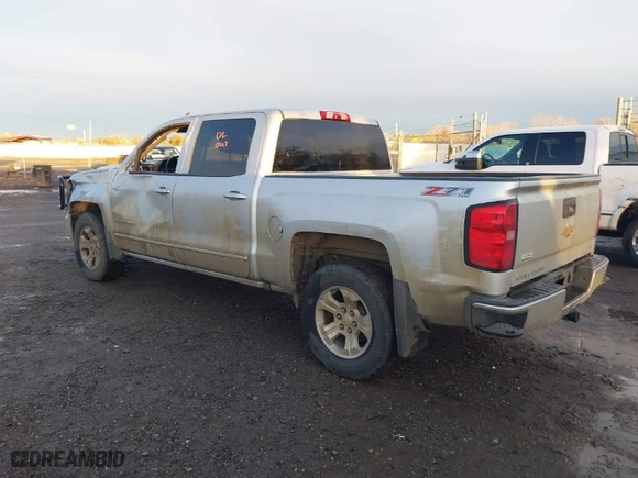 2016 Chevrolet Silverado 1500 LT with VIN 3GCUKREC7GG314592, listed as a IAAI auction lot 40813513 with 294,048 mi miles. Bid and sale history available at carsss.com. Image 3.