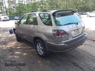 2002 Lexus RX 300 z VIN JTJHF10U820238852, wystawiony jako IAAI lot #42351604 z przebiegiem 253 737 mil mil oraz . Historia ofert i sprzedaży dostępna na DreamBid. Obrazek 3.