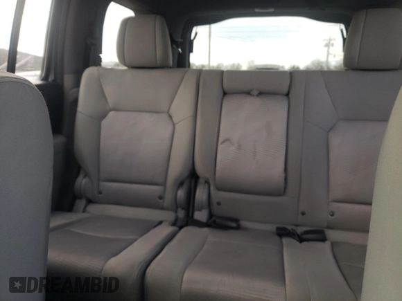 2015 Honda Pilot LX with VIN 5FNYF3H20FB016136, listed as a Copart auction lot 50865055 with 111,069 mi miles and Clean Title. Bid and sale history available at carsss.com. Image 10.