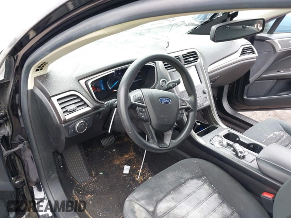 2020 Ford Fusion SE with VIN 3FA6P0LU9LR140840, listed as a IAAI auction lot 42182056 with 35,542 mi miles and . Bid and sale history available at DreamBid. Image 15.