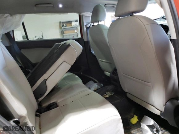2019 Volkswagen Tiguan SE with VIN 3VV2B7AX5KM052040, listed as a Copart auction lot 49528605 with 88,536 mi miles and Salvage Title. Bid and sale history available at carsss.com. Image 11.