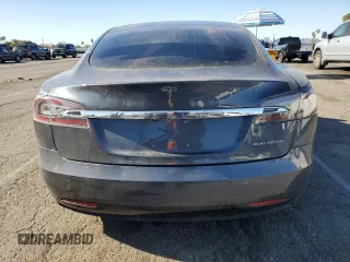 2020 Tesla Model S Long Range с VIN 5YJSA1E29LF366969, выставлен на аукционе Copart как лот 88164585 с пробегом 114 809 миль миль и Списание • Salvage title. История ставок и продаж доступна на DreamBid. Изображение 6.