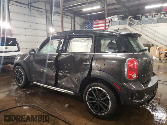 2015 MINI Cooper Countryman S with VIN WMWZC5C51FWM18945, listed as a Copart auction lot 45018755 with 135,086 mi miles and Salvage Title. Bid and sale history available at carsss.com. Image 2.