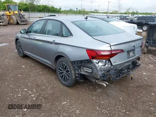 2019 Volkswagen Jetta S с VIN 3VWC57BU1KM169304, выставлен на аукционе IAAI как лот 42124012 с пробегом 102 515 миль миль и . История ставок и продаж доступна на DreamBid. Изображение 3.