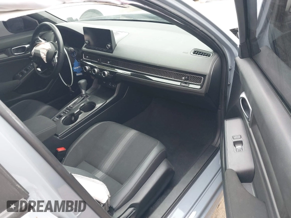 2024 Honda Civic Sport z VIN 2HGFE2F51RH586826, wystawiony jako IAAI lot #42157265 z przebiegiem 2 897 mil mil oraz . Historia ofert i sprzedaży dostępna na DreamBid. Obrazek 5.