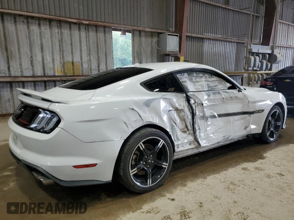 2020 Ford Mustang GT with VIN 1FA6P8CF5L5126582, listed as a Copart auction lot 54340235 with 32,634 mi miles and Salvage title. Bid and sale history available at DreamBid. Image 3.