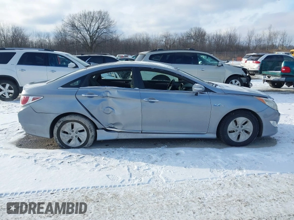 2014 Hyundai Sonata Limited with VIN KMHEC4A4XEA112985, listed as a IAAI auction lot 41215625 with 42,216 mi miles and . Bid and sale history available at DreamBid. Image 13.