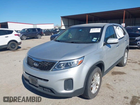 2014 Kia Sorento LX with VIN 5XYKT3A69EG454267, listed as a IAAI auction lot 41865480 with 150,922 mi miles. Bid and sale history available at carsss.com. Image 17.