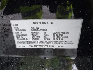 2023 Tesla Model Y Performance z VIN 7SAYGDEF0PF715703, wystawiony jako IAAI lot #41869780 z przebiegiem 32 220 mil mil oraz . Historia ofert i sprzedaży dostępna na DreamBid. Obrazek 9.
