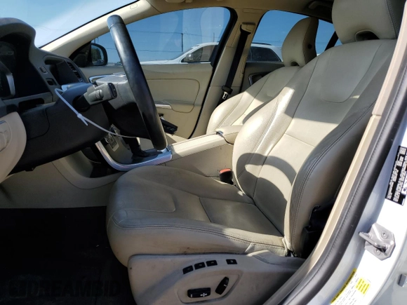 2015 Volvo S60 T5 Drive-E Platinum with VIN YV140MFD2F1313163, listed as a Copart auction lot 59935724 with 97,714 mi miles and Salvage Title. Bid and sale history available at carsss.com. Image 7.