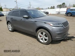 2018 Land Rover Range Rover Velar S z VIN SALYB2RN4JA769113, wystawiony jako Copart lot #53241335 z przebiegiem 59 368 mil mil oraz Szkoda całkowita • Salvage title. Historia ofert i sprzedaży dostępna na DreamBid. Obrazek 4.